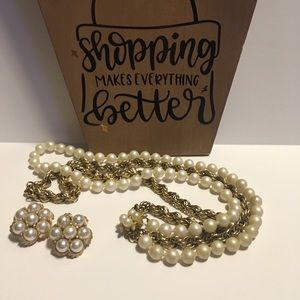 Double strap gold & pearl VNTG w/pearl clips..xo
